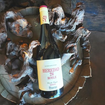 Heredad 26 Roble Mencía botella.